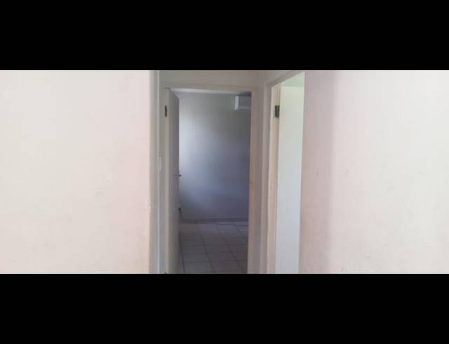 2 BEDROOM HOUSE FOR SALE IN NGWELEZANA